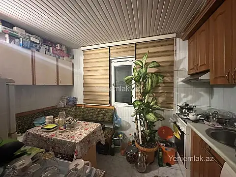 Satılır 2 otaqlı köhnə tikili 45 m²