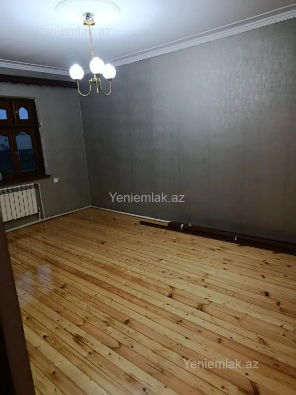 Satılır 3 otaqlı köhnə tikili 70 m²