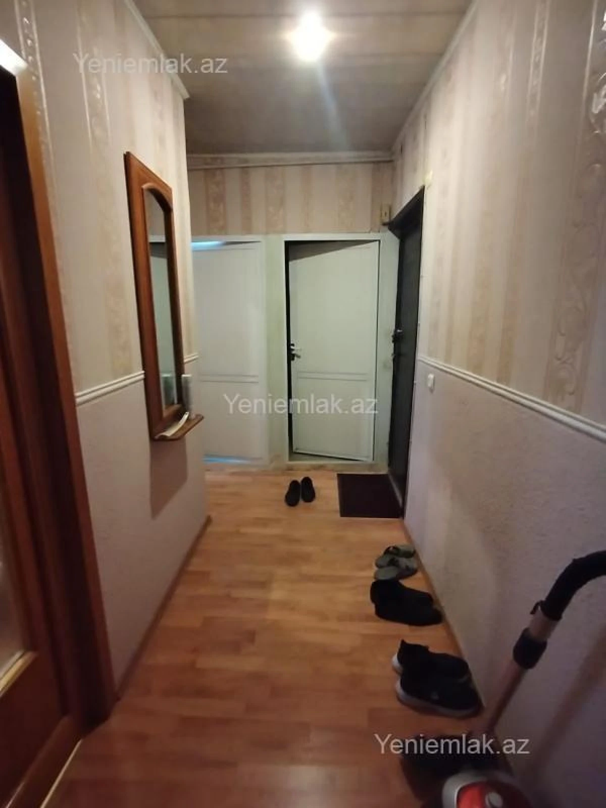 Satılır 2 otaqlı köhnə tikili 55 m²