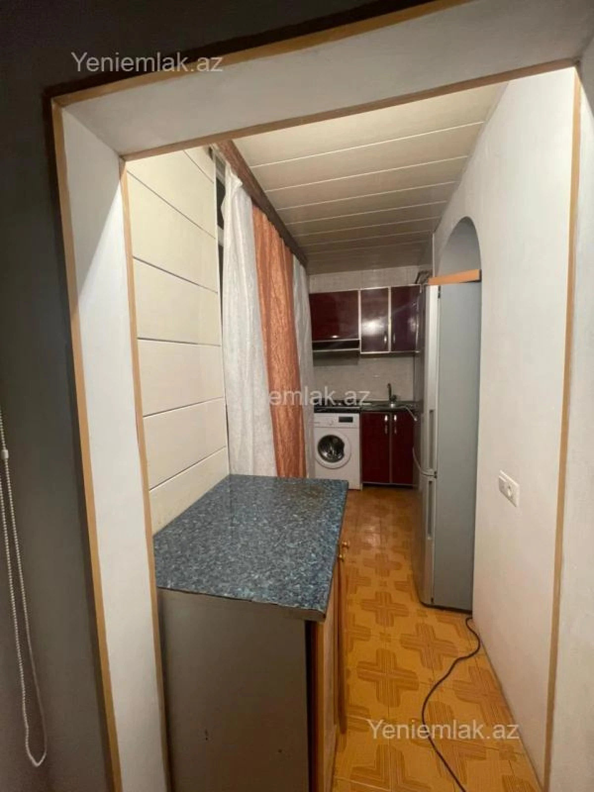 Satılır 2 otaqlı köhnə tikili 55 m²
