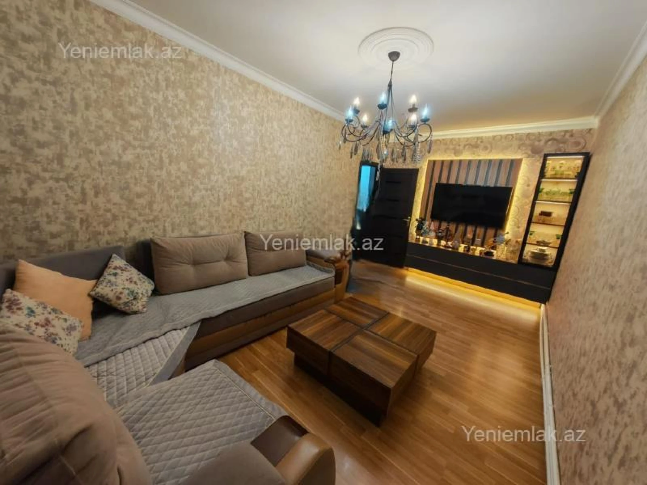 Satılır 3 otaqlı köhnə tikili 76 m²