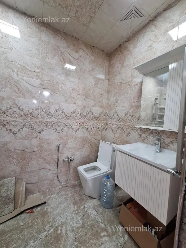 Satılır 2 otaqlı yeni tikili 100 m²