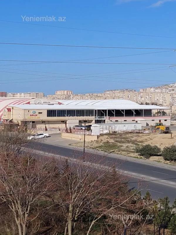 Satılır 2 otaqlı köhnə tikili 60 m²