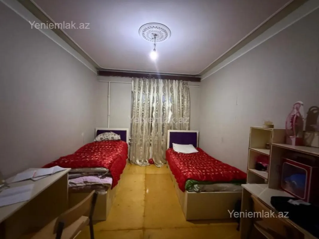 Satılır 2 otaqlı köhnə tikili 51 m²