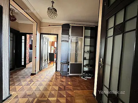 Satılır 3 otaqlı köhnə tikili 84 m²