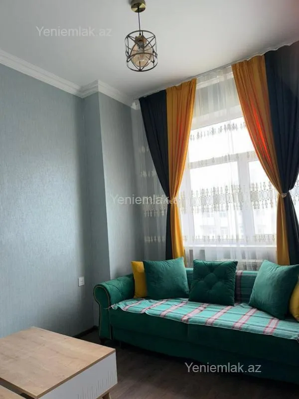 Satılır 3 otaqlı yeni tikili 70 m²