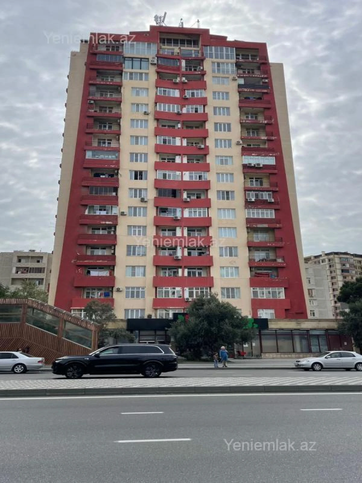 Satılır 3 otaqlı yeni tikili 90 m²