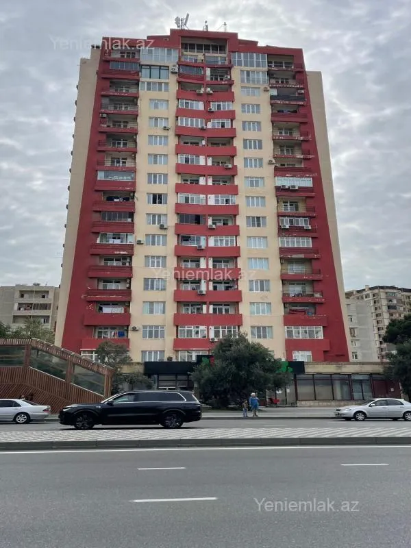 Satılır 3 otaqlı yeni tikili 90 m²