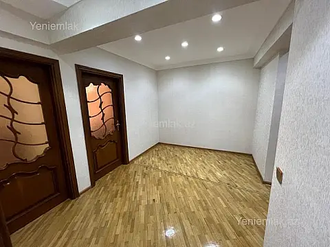 Satılır 3 otaqlı yeni tikili 110 m²