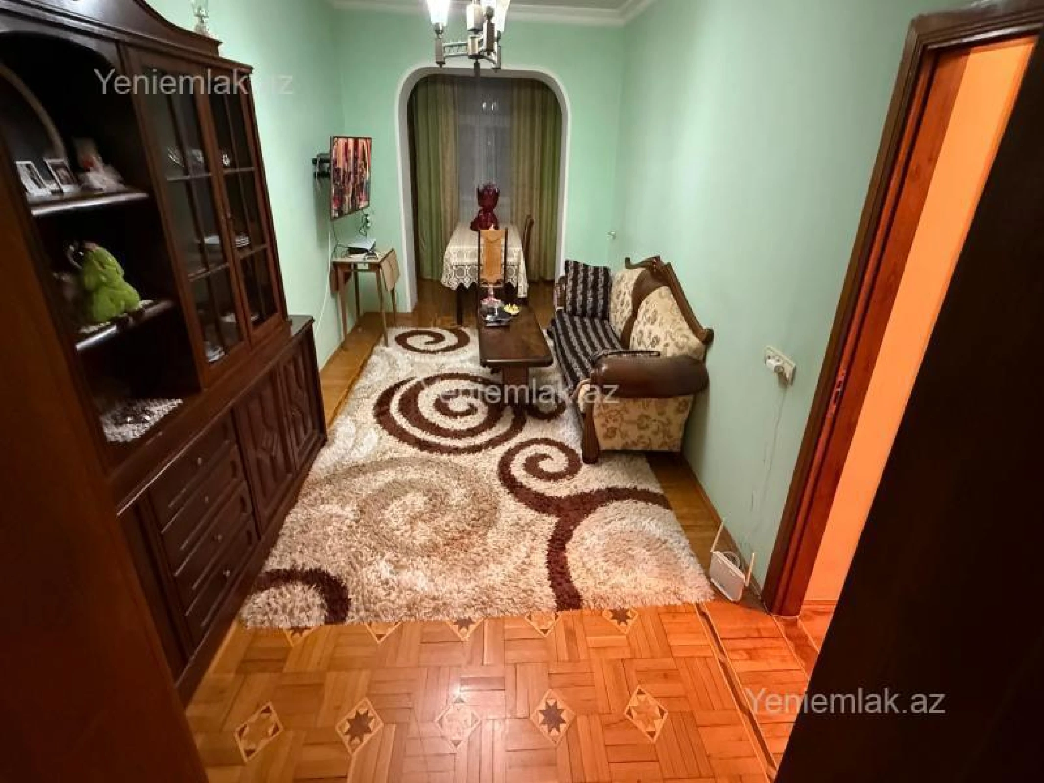 Satılır 3 otaqlı köhnə tikili 90 m²