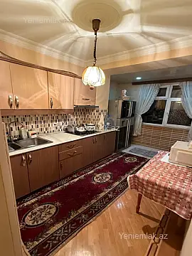 Satılır 3 otaqlı köhnə tikili 90 m²