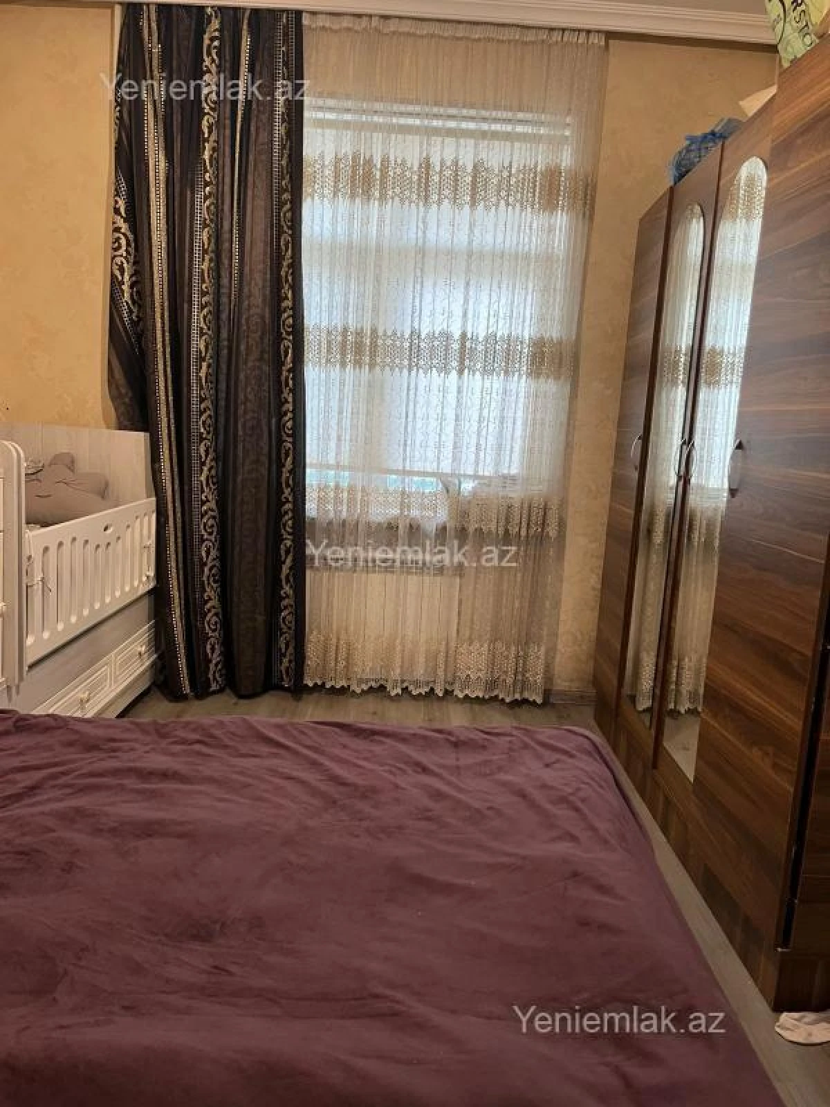 Satılır 2 otaqlı köhnə tikili 45 m²