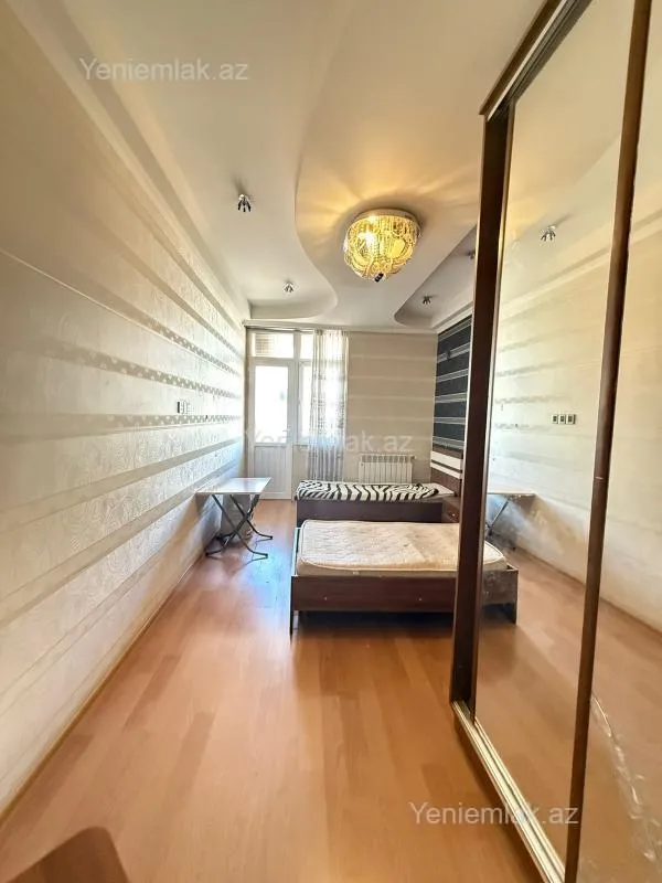 Satılır 3 otaqlı yeni tikili 102 m²