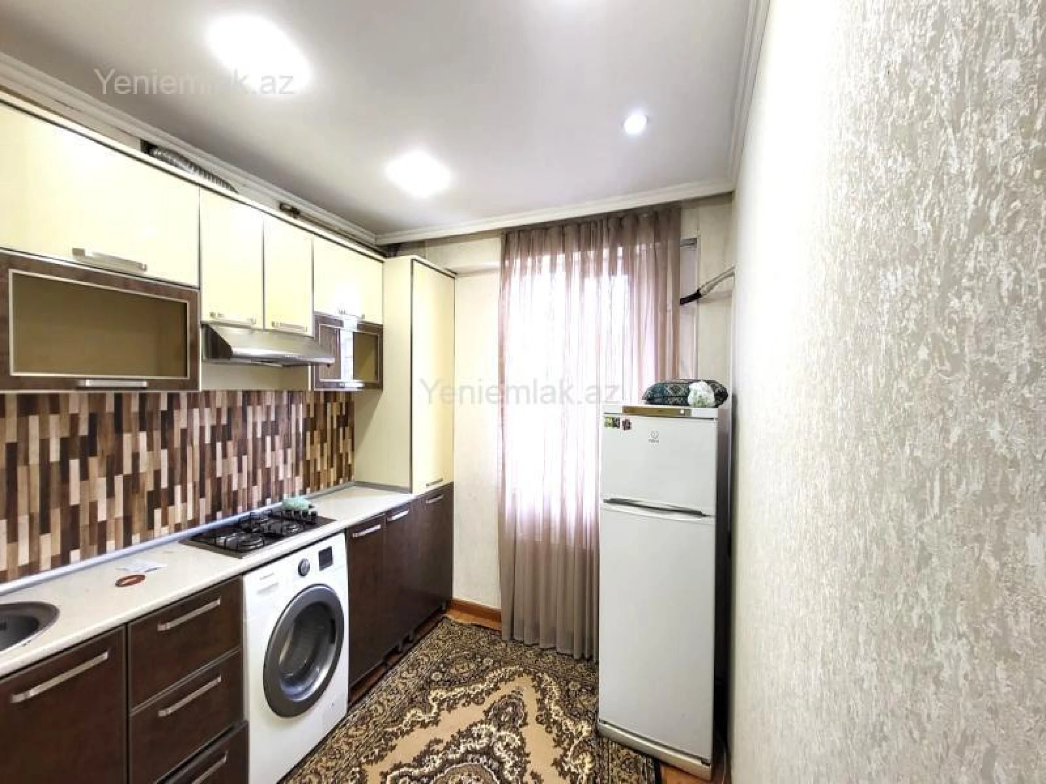 Satılır 3 otaqlı köhnə tikili 85 m²