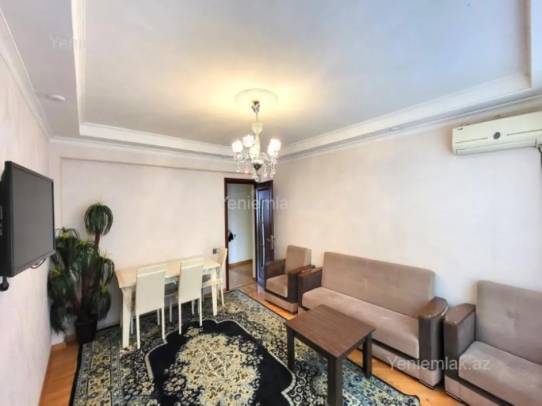Satılır 3 otaqlı köhnə tikili 85 m²