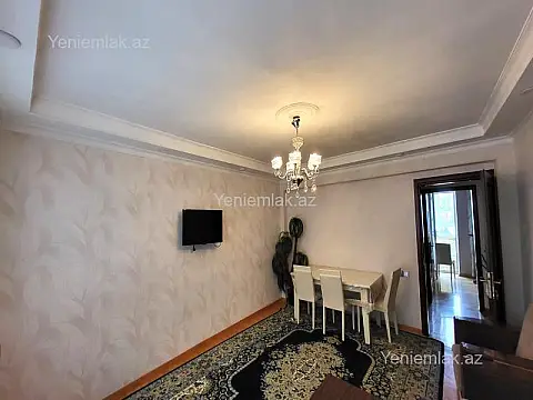 Satılır 3 otaqlı köhnə tikili 85 m²