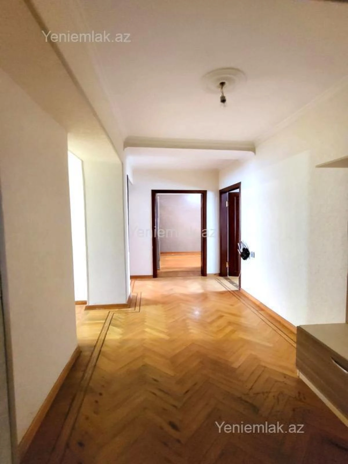 Satılır 3 otaqlı köhnə tikili 85 m²