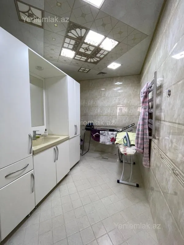 Satılır 4 otaqlı yeni tikili 161 m²