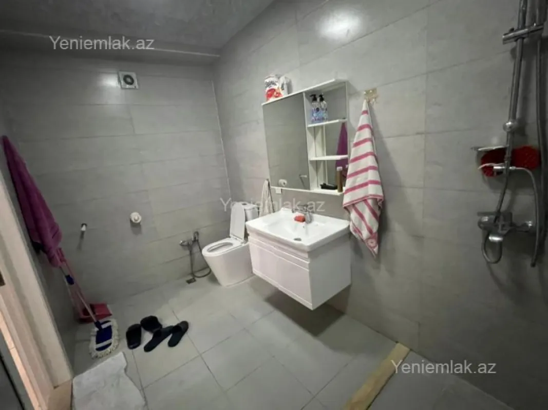 Satılır 2 otaqlı yeni tikili 77 m²