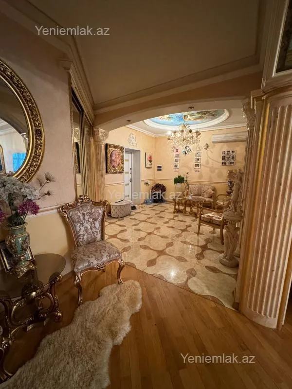 Satılır 4 otaqlı yeni tikili 185 m²