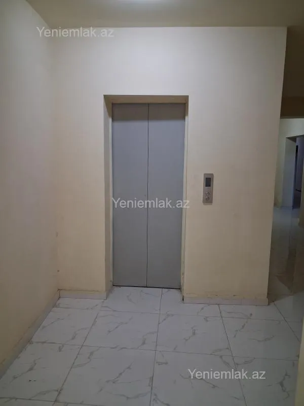 Satılır 3 otaqlı yeni tikili 115 m²