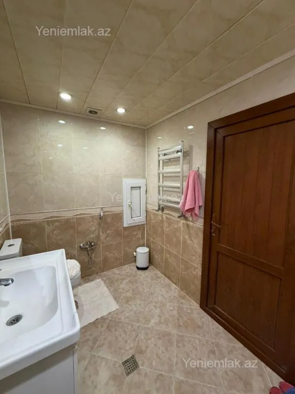 Satılır 2 otaqlı yeni tikili 70 m²