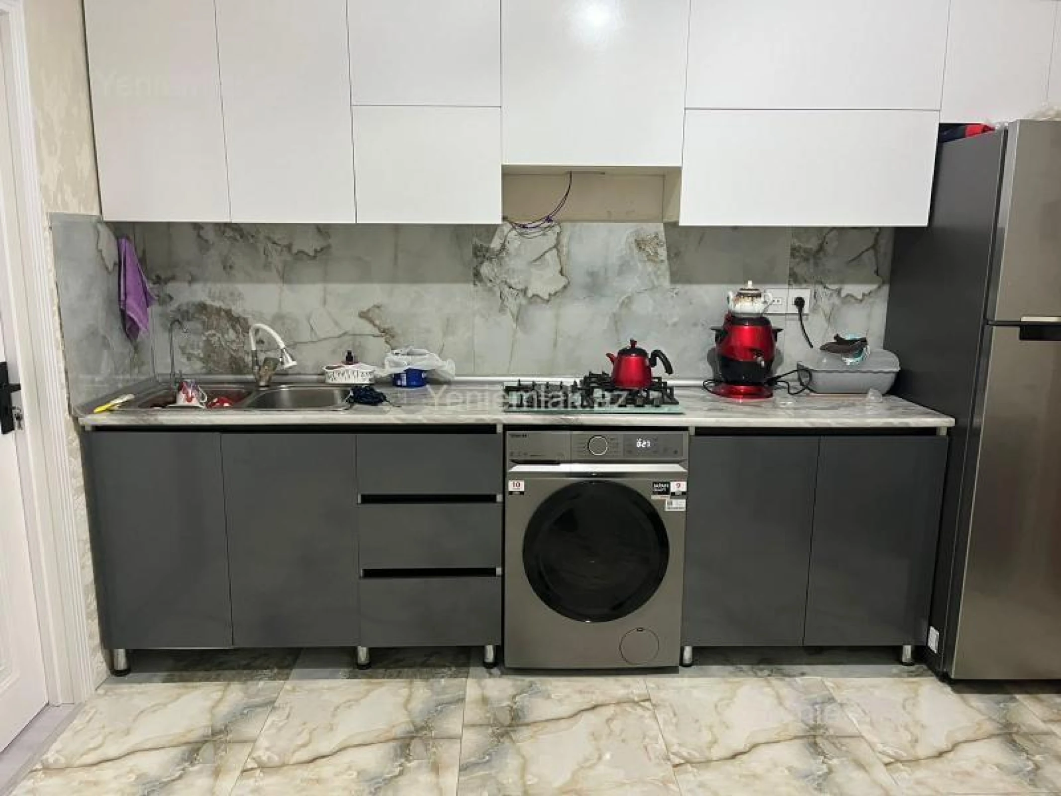 Satılır 3 otaqlı yeni tikili 74 m²