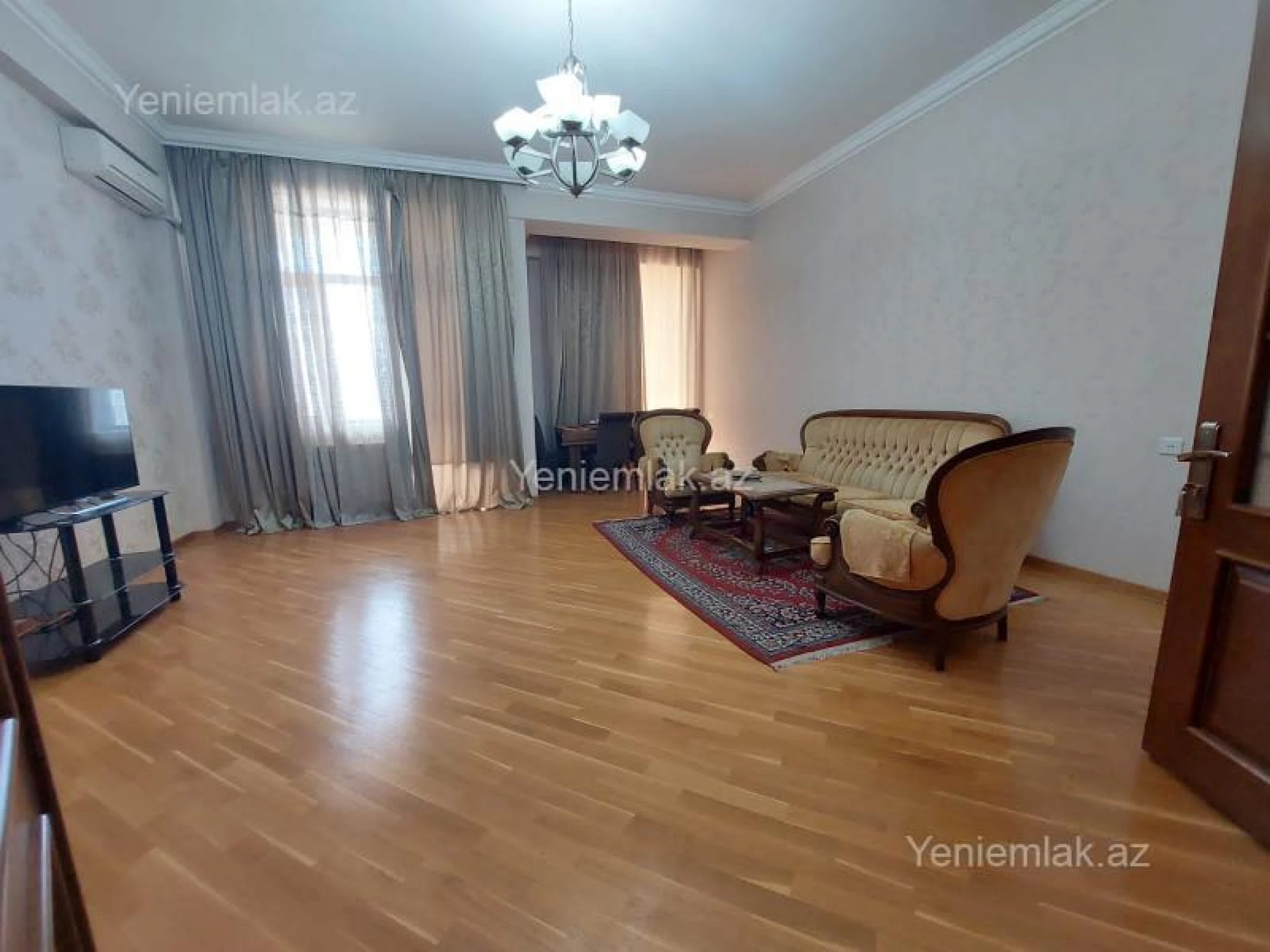Satılır 3 otaqlı yeni tikili 120 m²
