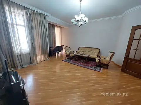 Satılır 3 otaqlı yeni tikili 120 m²