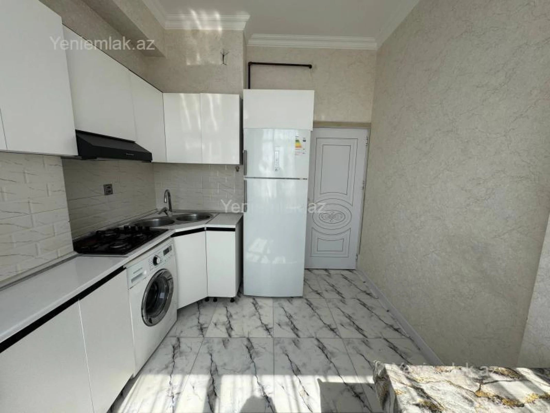Satılır 2 otaqlı yeni tikili 53 m²