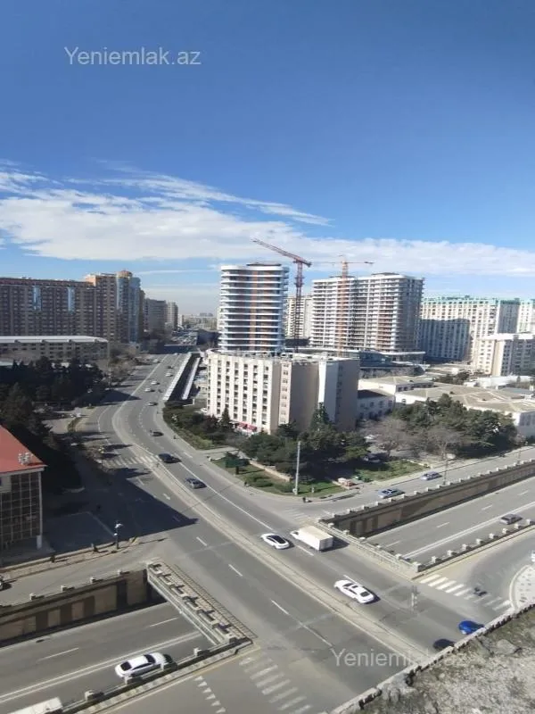 Satılır 3 otaqlı yeni tikili 125 m²