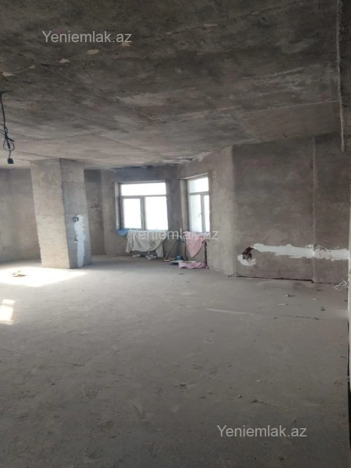 Satılır 3 otaqlı yeni tikili 125 m²