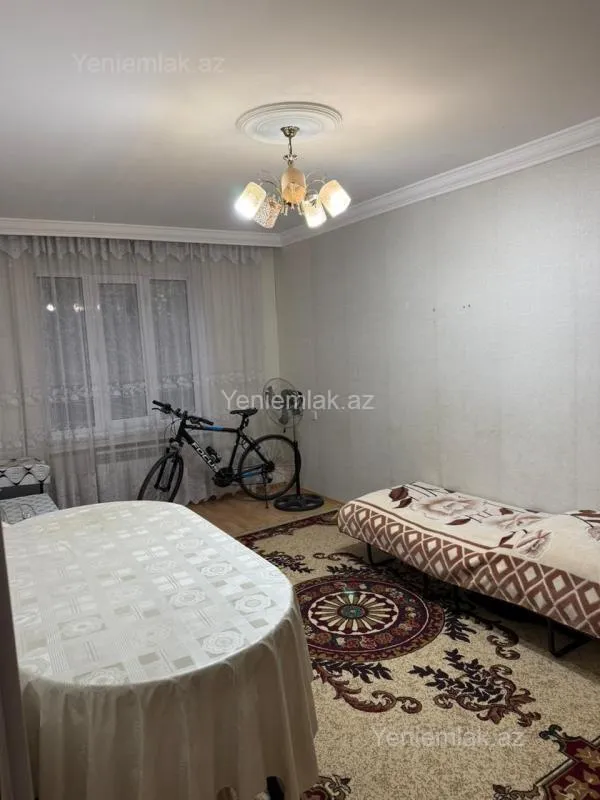 Satılır 2 otaqlı köhnə tikili 60 m²