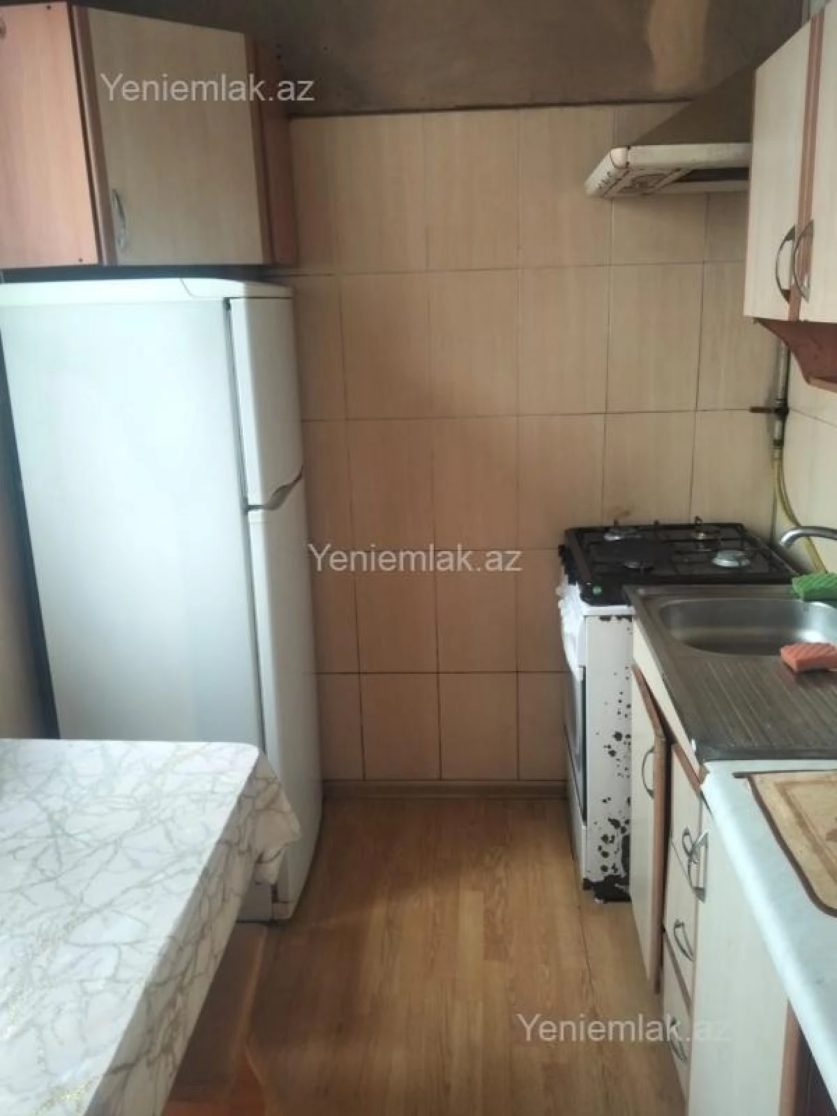 Satılır 2 otaqlı köhnə tikili 44 m²