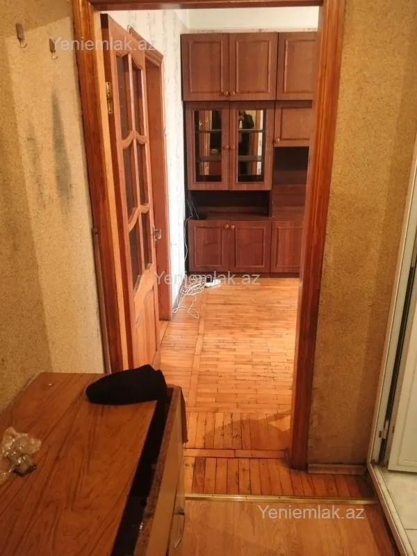 Satılır 2 otaqlı köhnə tikili 44 m²