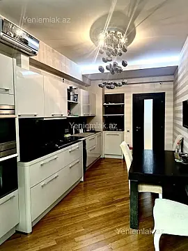 Satılır 3 otaqlı yeni tikili 170 m²