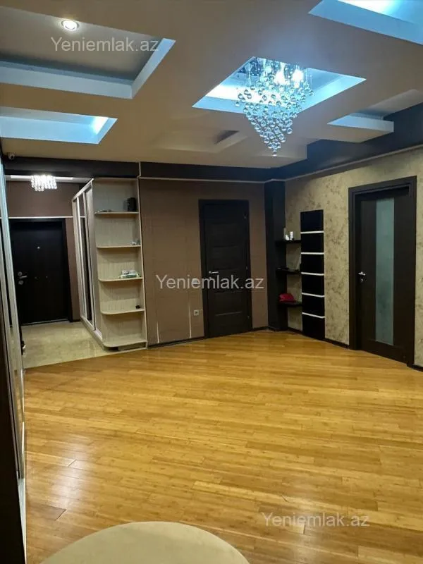 Satılır 3 otaqlı yeni tikili 170 m²