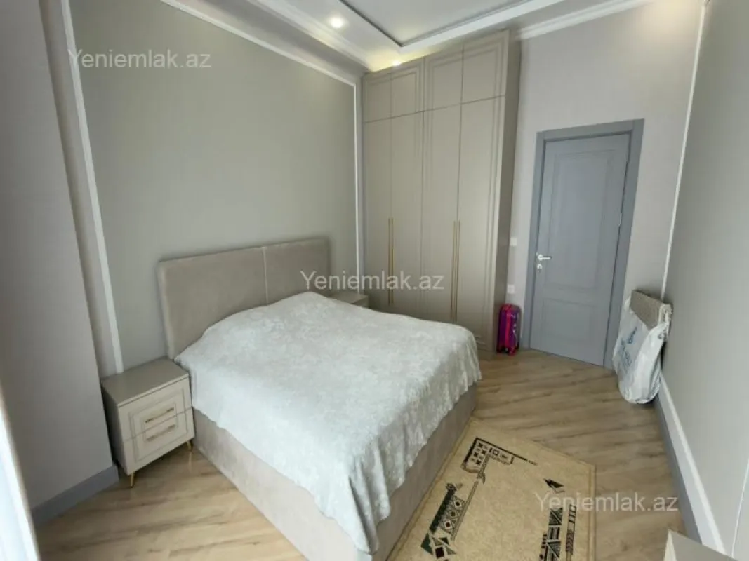 Satılır 2 otaqlı yeni tikili 89 m²