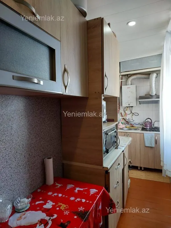 Satılır 3 otaqlı köhnə tikili 65 m²