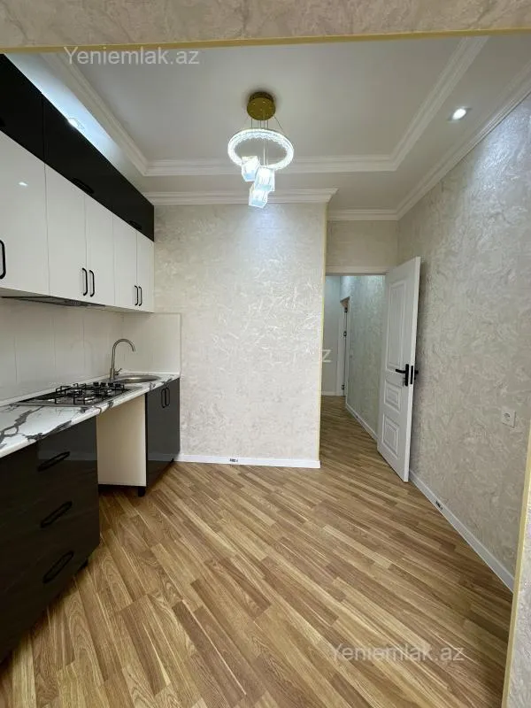 Satılır 1 otaqlı köhnə tikili 40 m²