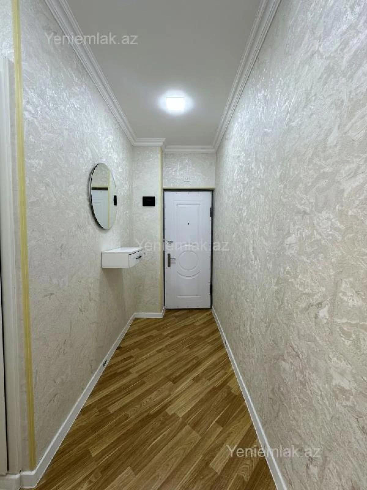 Satılır 1 otaqlı köhnə tikili 40 m²
