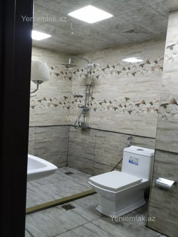 Satılır 2 otaqlı yeni tikili 82 m²