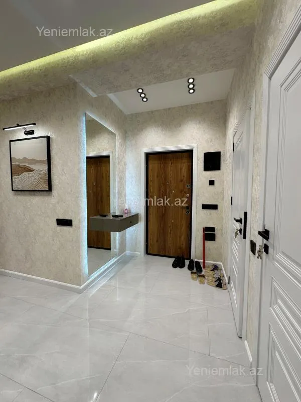 Satılır 3 otaqlı yeni tikili 91 m²