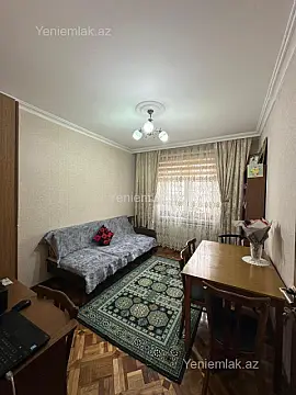 Satılır 3 otaqlı köhnə tikili 80 m²