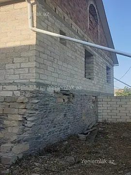 Satılır 5 otaqlı həyət evi 320 m²
