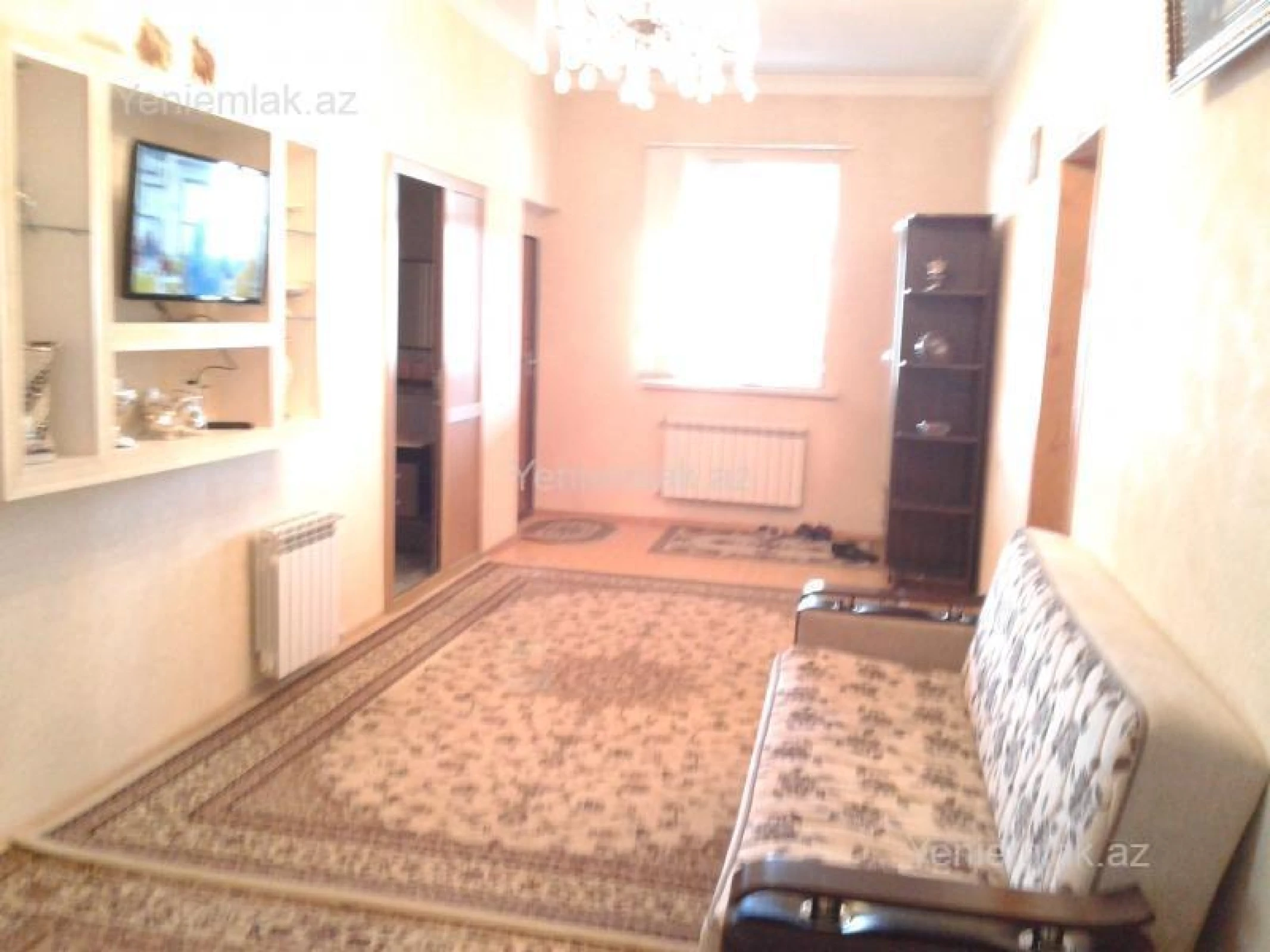 Satılır 5 otaqlı həyət evi 318 m²
