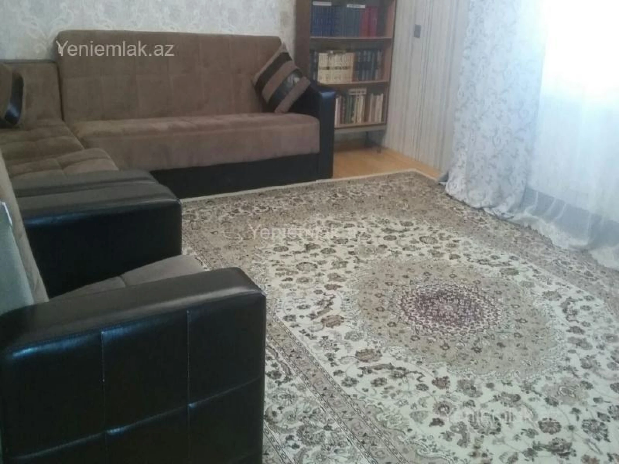 Satılır 5 otaqlı həyət evi 318 m²