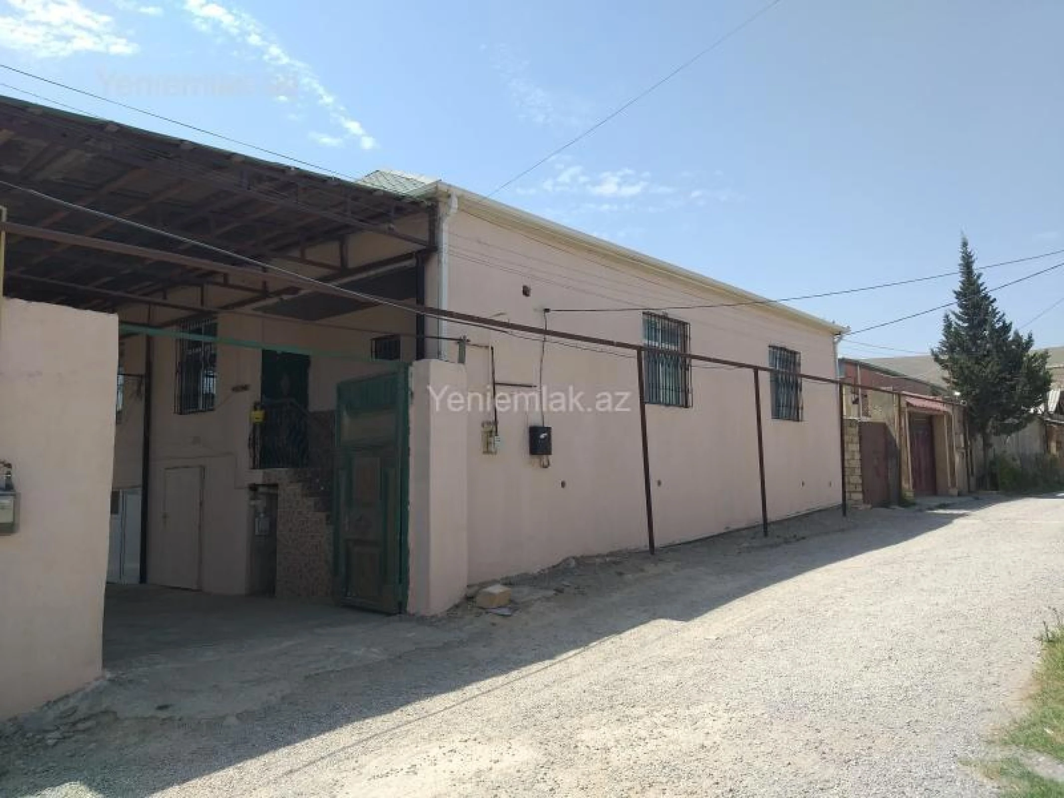 Satılır 5 otaqlı həyət evi 318 m²