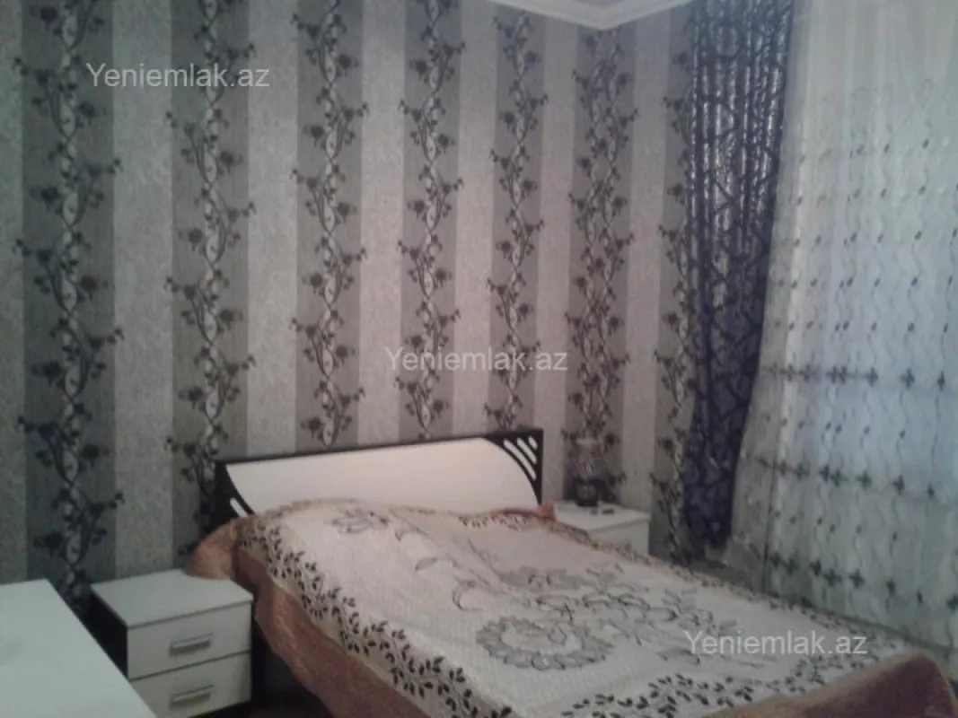 Satılır 5 otaqlı həyət evi 318 m²