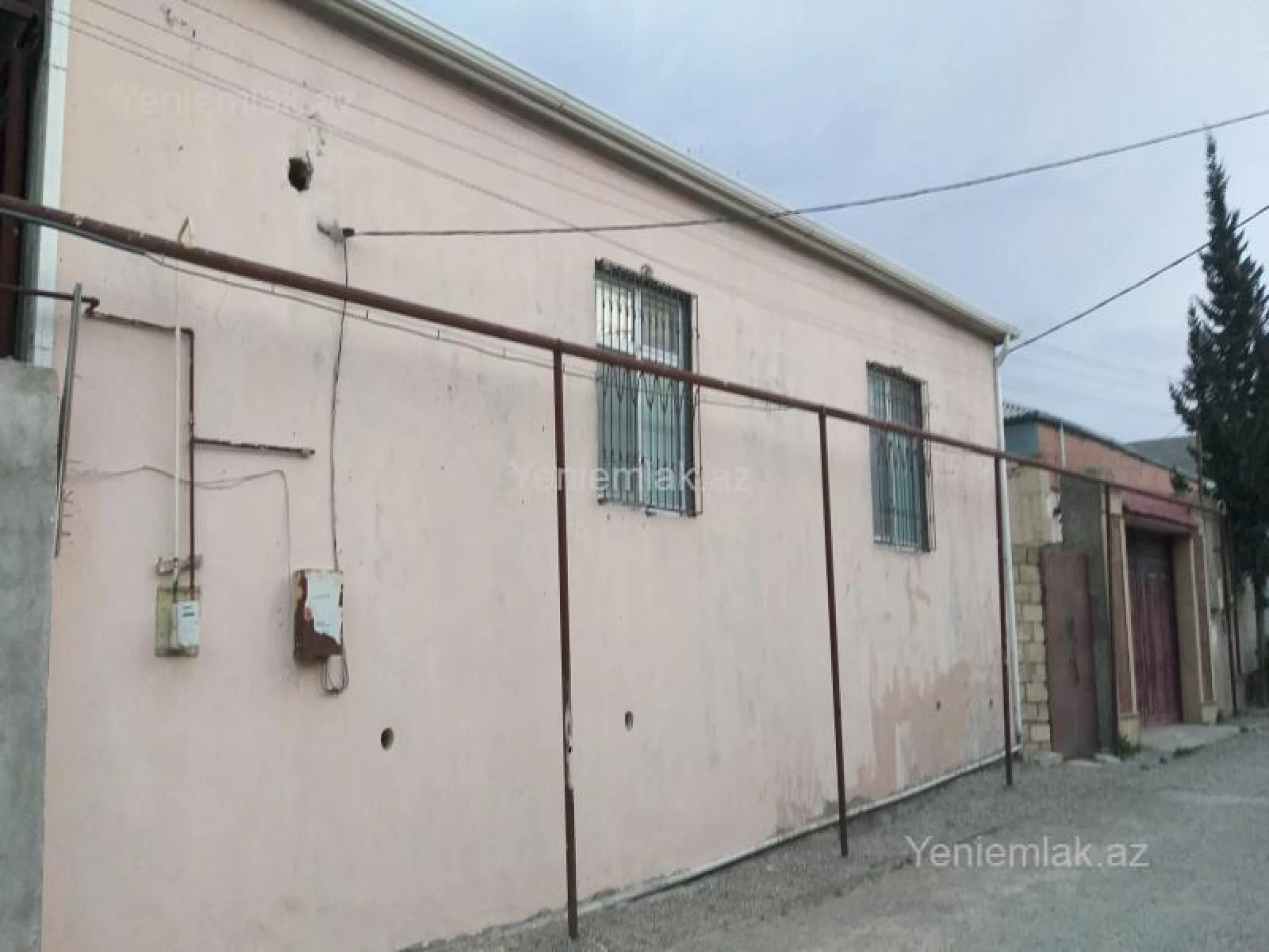 Satılır 5 otaqlı həyət evi 318 m²